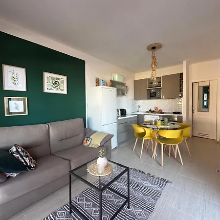 Appartamento With Views Of Sea And Mountains *