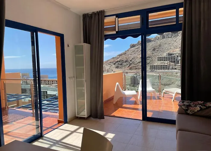 Apartamento With Views Of Sea And Mountains